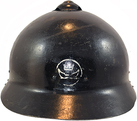 Exemplaire reconditionné pour les organismes de défense civile, vue avant. Exemplaire reconditionné pour les organismes de défense civile, vue avant.