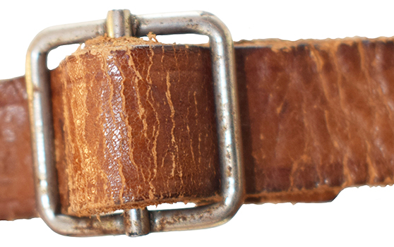 Boucle coulissante de réglage. Boucle coulissante de réglage.