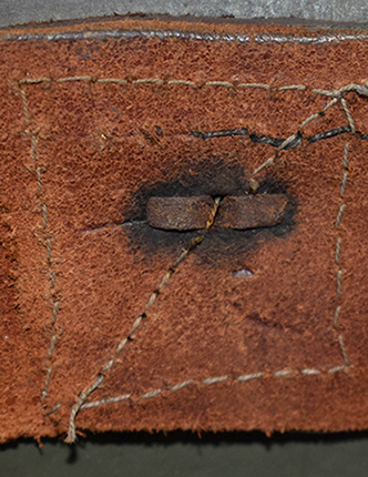 Jointure cerclage en cuir. Jointure cerclage en cuir.