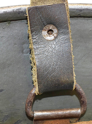 Passant repris d'un exemplaire hongrois dans une bombe allemande. Passant repris d'un exemplaire hongrois dans une bombe allemande.