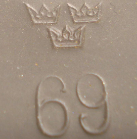 3 couronnes, taille 69. 3 couronnes, taille 69.