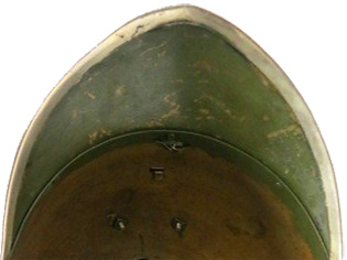 Dessous, vernis vert. Dessous, vernis vert.