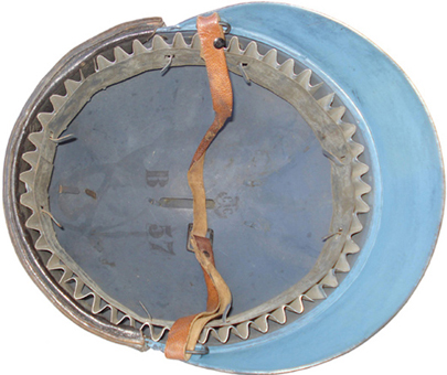 Intérieur de la coque, munie sa garniture d'aération.