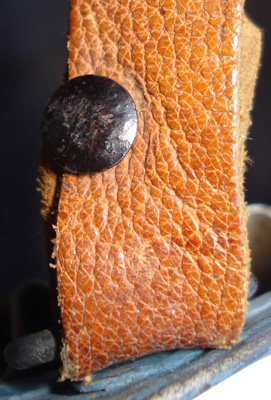 Partie fixe - tête de rivet.