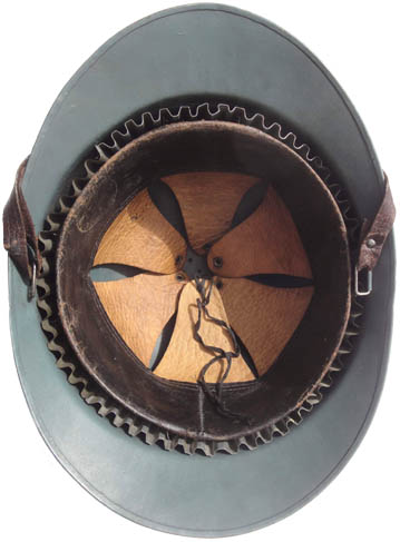 Coiffe Mle 15, 2ème type. Coiffe Mle 15, 2ème type.