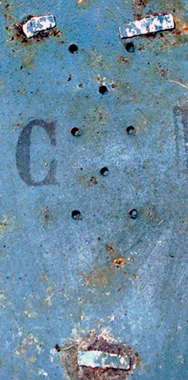 Perforations de 3 mm. Perforations de 3 mm.