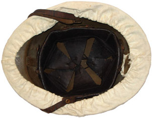 Vue de la fixation au casque.