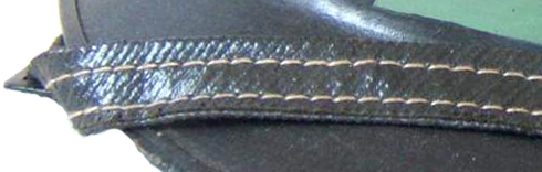 Jugulaire en toile cirée, variante.