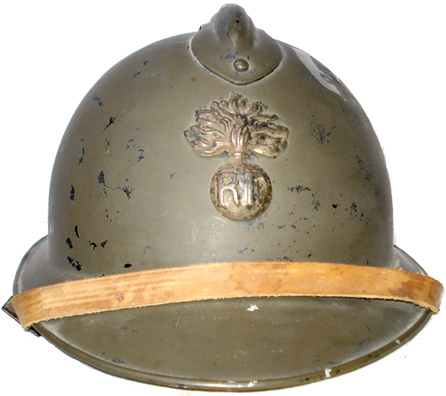 Casque de chapelier en alu, vue avant.