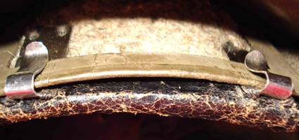 Position des agrafes sur la lame.