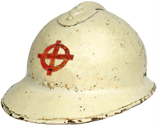 Casque repeint en blanc.