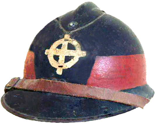 Casque militaire réutilisé par les Equipes Nationales.