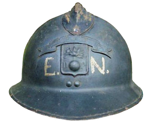 Réutilisation d'un casque de la Défense Passive.