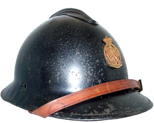 Casque Dunois réutilisé par la DP belge.