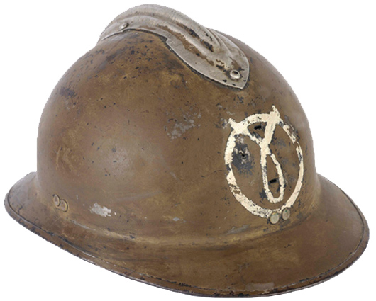 Casque perçu en 1944 avec la tenue kaki mle 41.