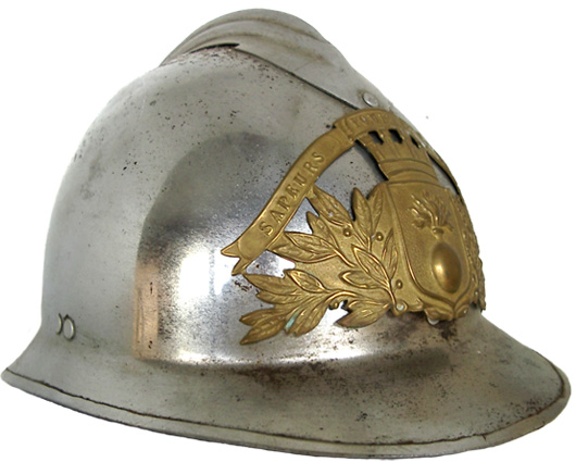 Ancien casque militaire réutilisé après nickelage.