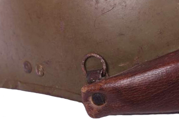 Détail de l'anneau droit.