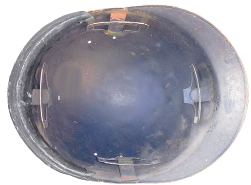 Vue de dessous, coiffe déposée.