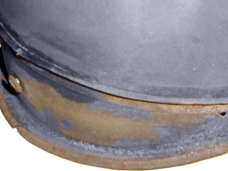 Gouttière de maintien du bourrelet. Gouttière de maintien du bourrelet.