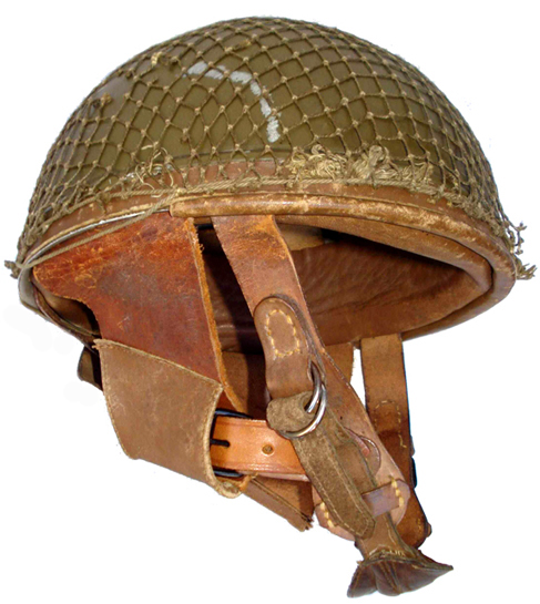 Casque trouvé avec un filet Mle 51. Casque trouvé avec un filet Mle 51.