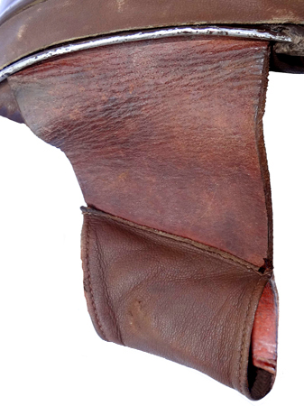 Protection auriculaire droite. Protection auriculaire droite.