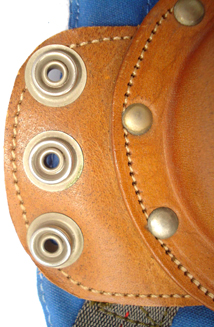 Fixation du masque à oxygène.