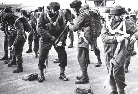 Membres du SAS à l'entraînement.