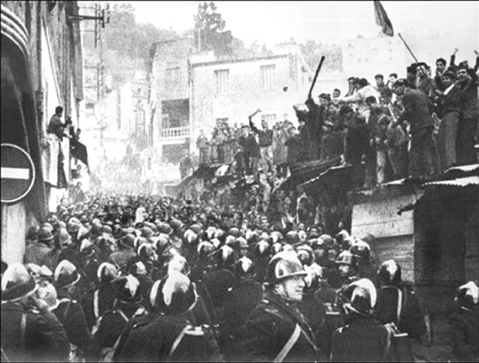 C.R.S en Algérie. C.R.S en Algérie.