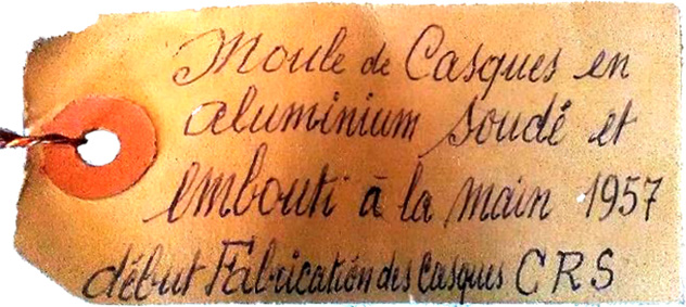 et son étiquette. et son étiquette.