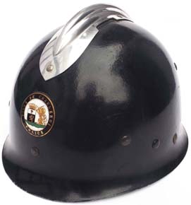 Casque Mle 1953 de la police carolorégienne. Casque Mle 1953 de la police carolorégienne.