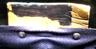 Reste de peinture verte sur Dupuy-Chautard 1961. Reste de peinture verte sur Dupuy-Chautard 1961.