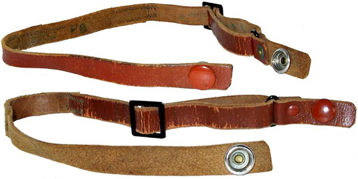 Courroie arrière, recto verso. Courroie arrière, recto verso.