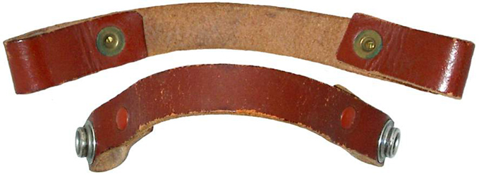 Mentonnière, recto verso. Mentonnière, recto verso.