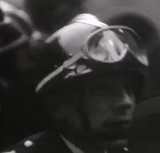 Autre modèle de masque: Junior 602. Autre modèle de masque: Junior 602.