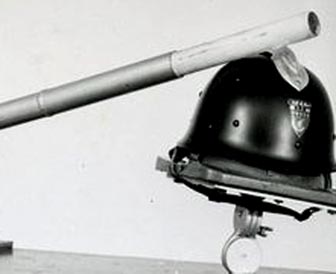 Extrémité du bras de frappe en mode gourdin. Extrémité du bras de frappe en mode gourdin.