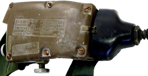 Enfichage du cordon CX-1070/U.