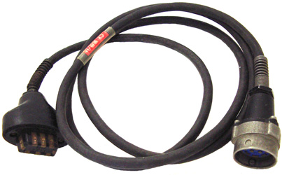 Cordon CX-1070/U en caoutchouc noir moulé.