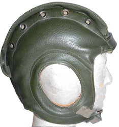 Ebauche avec œillets latéraux ronds.