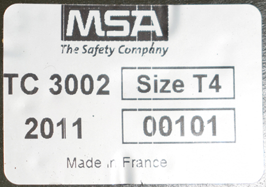 Etiquette du fabricant MSA. Etiquette du fabricant MSA.