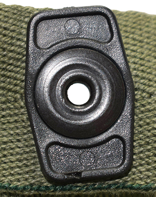 Plaque de maintien en plastique.