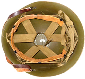 De 1951 à 1954, sous casque kaki.