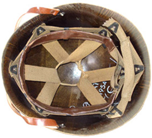 De 1953 à 1960, sous-casque kaki.