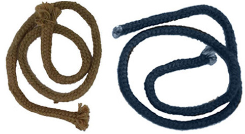 Lacets de serrage des rubans en V.