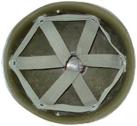 Support de coiffe vert armée, apres 1961.