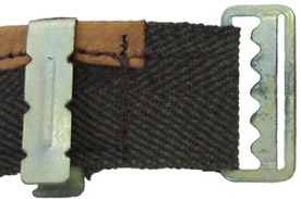 Pince-ressort et boucle cadmiées.