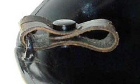 Pattelette de fixation arrière. Pattelette de fixation arrière.