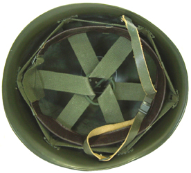 Intérieur non repeint. Intérieur non repeint.