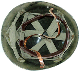 Intérieur non repeint. Intérieur non repeint.