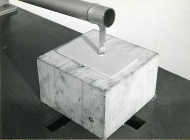 Extrémité du bras de frappe en mode marteau.