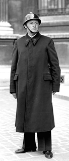 Nouvelles tenues de la PP, 1936.